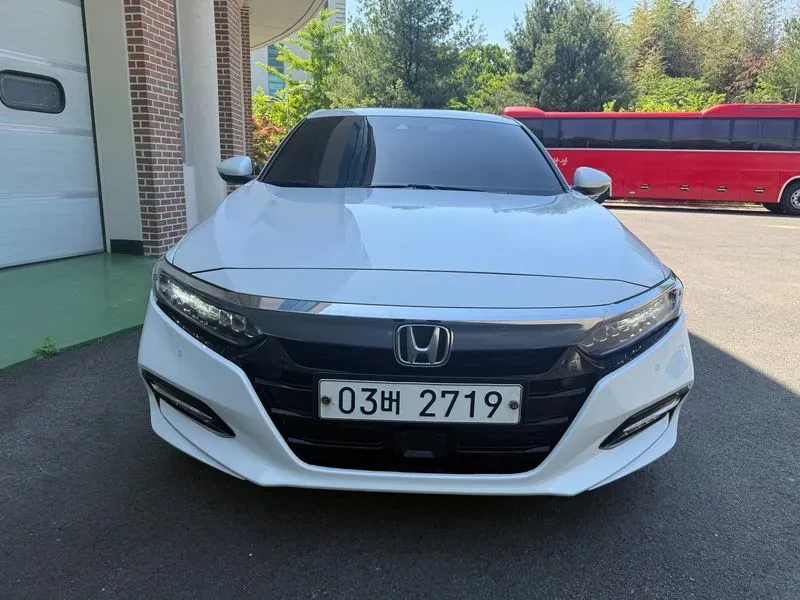 Honda Accord 10Th Generation 2.0 Hybrid Touring | Mobile.bg � ����������� 3