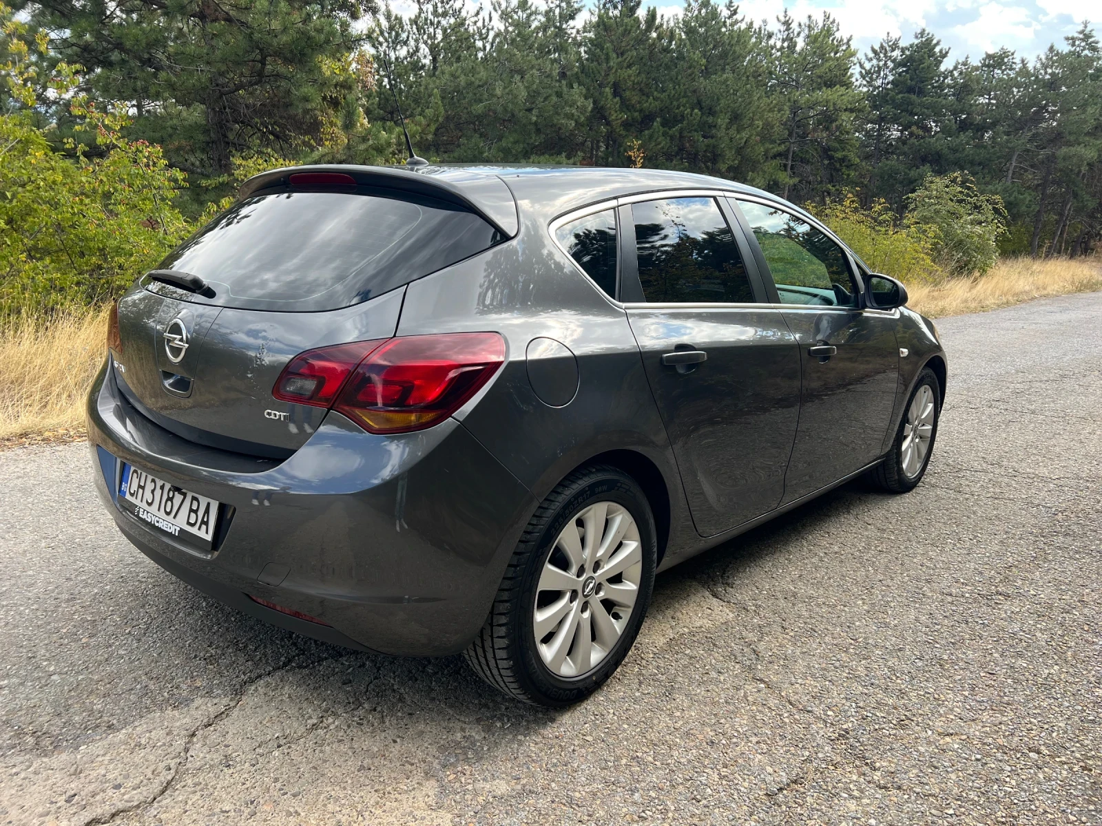 Opel Astra 1.7 CDTI - изображение 8