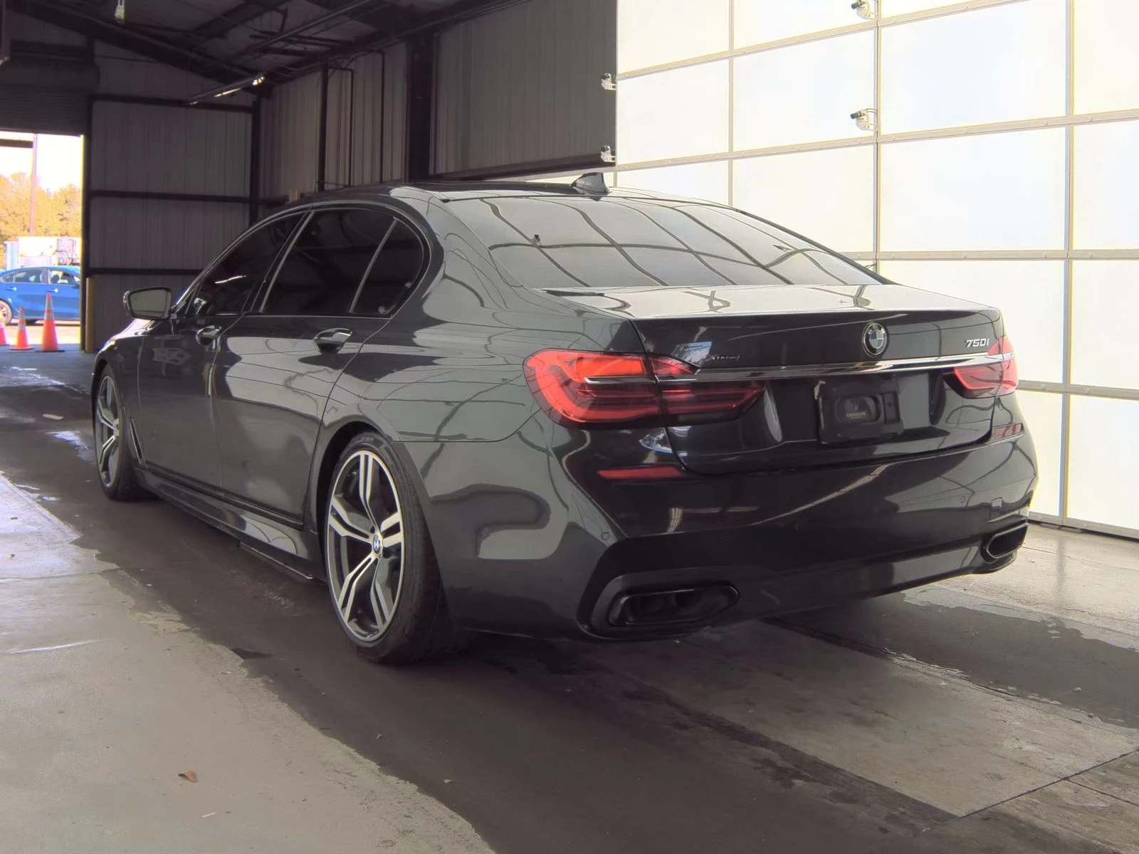 BMW 750 INDIVIDUAL* BOWERS&WILKINS* M PACK*  | Mobile.bg   6