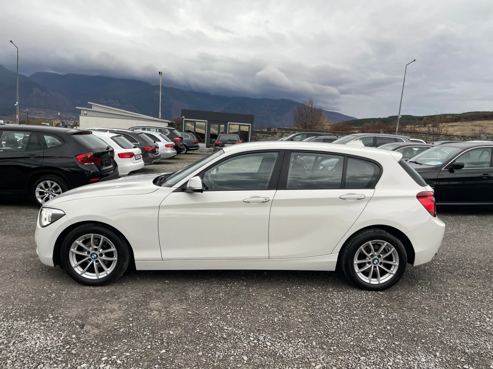 BMW 118 D AUTOMATIC ZF8 BI-XENON 143КС - изображение 4