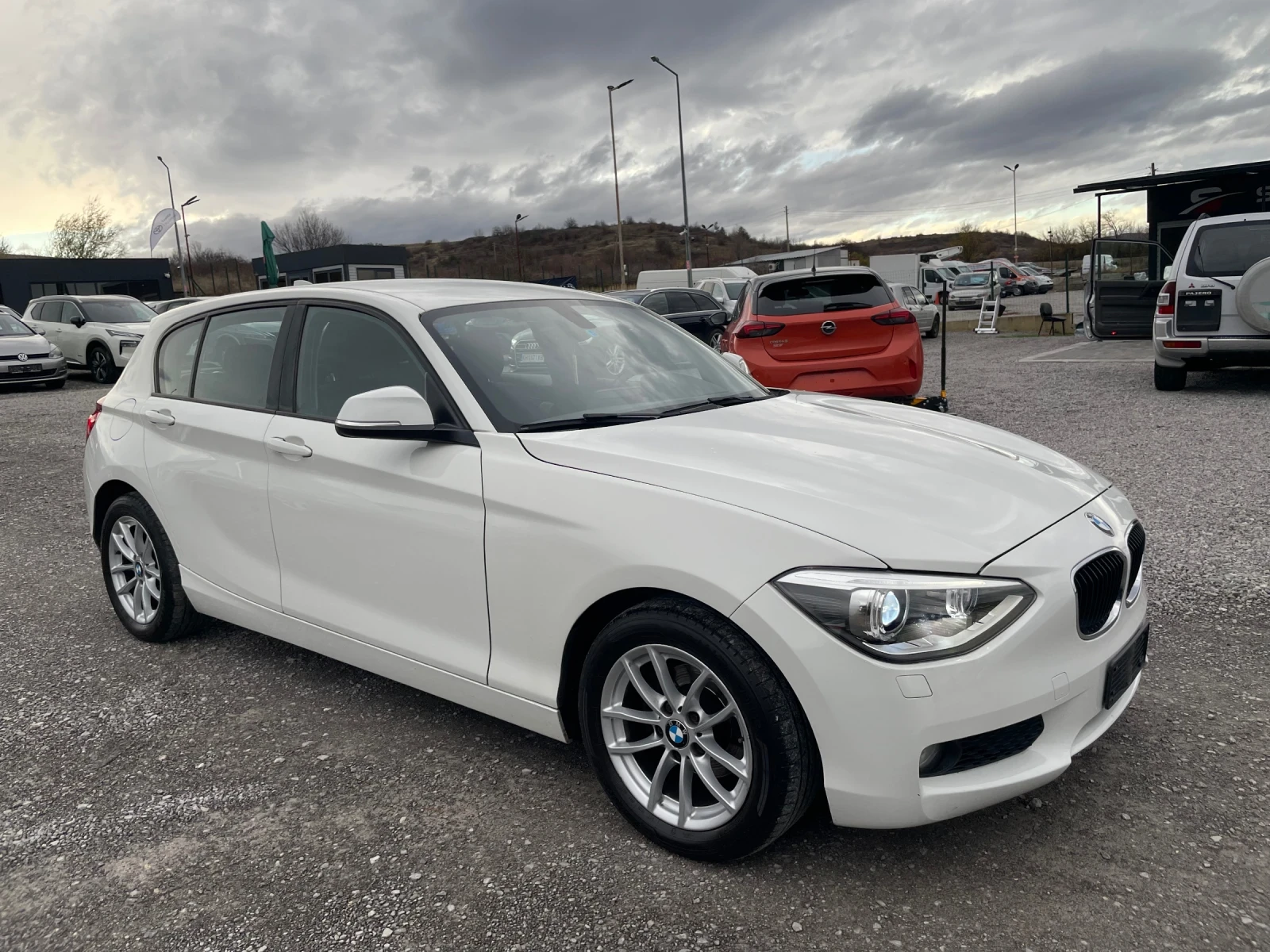 BMW 118 D AUTOMATIC ZF8 BI-XENON 143КС - изображение 3