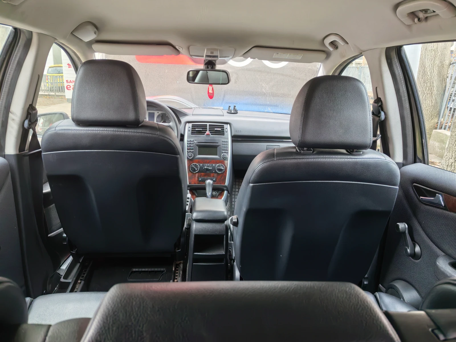 Mercedes-Benz 180  - изображение 5