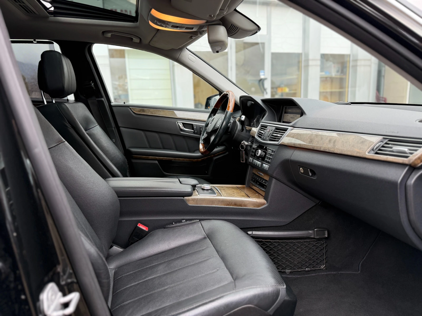Mercedes-Benz E 350 Black/�����/�����/ | Mobile.bg � ����������� 15