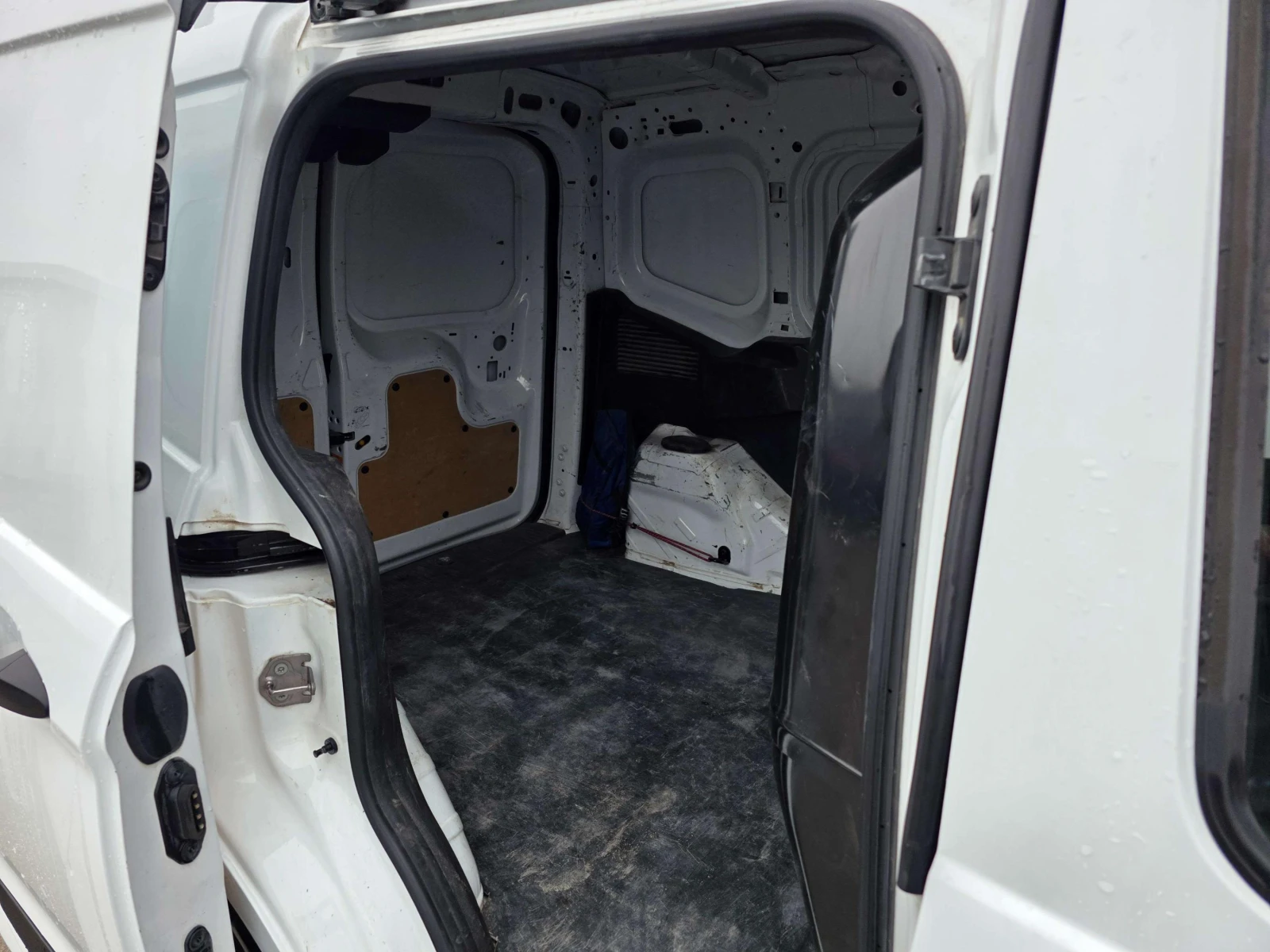 Ford Courier 1.5 TDCi - изображение 10