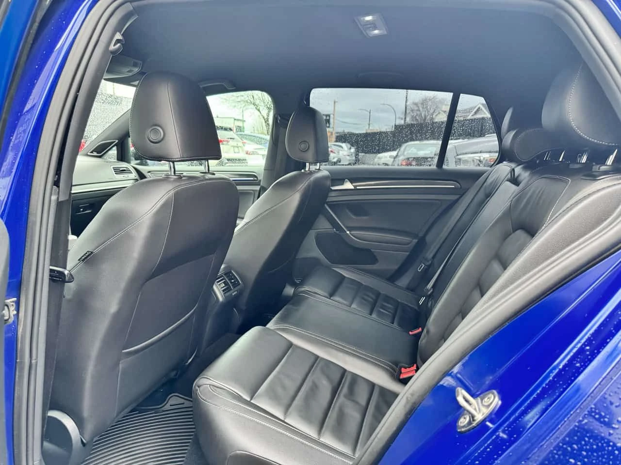 VW Golf R LINE/Heated Seats/Keyless/Navi | Mobile.bg � ����������� 13