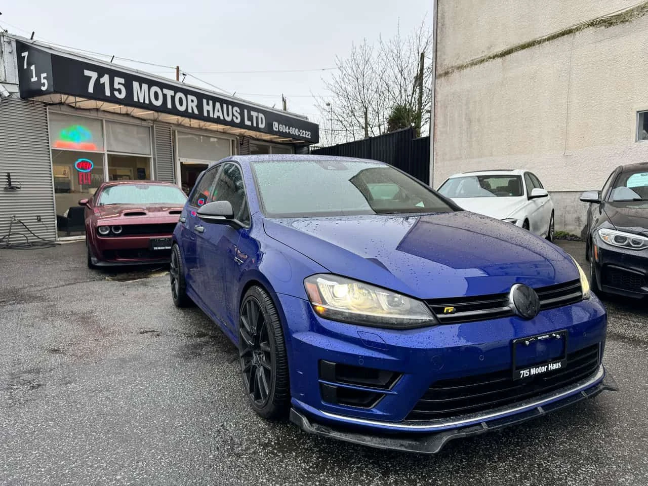VW Golf R LINE/Heated Seats/Keyless/Navi - изображение 2