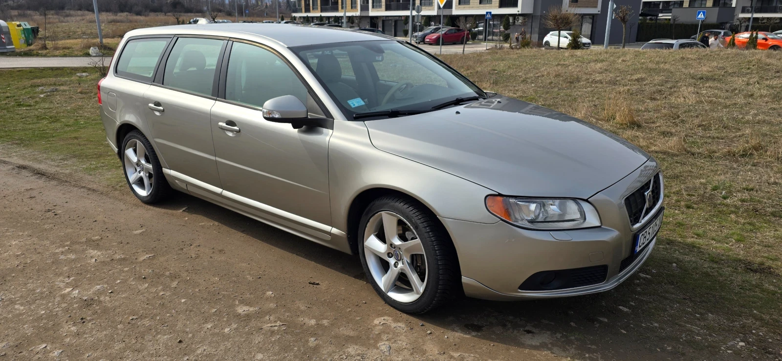 Volvo V70 T6 AWD - изображение 2