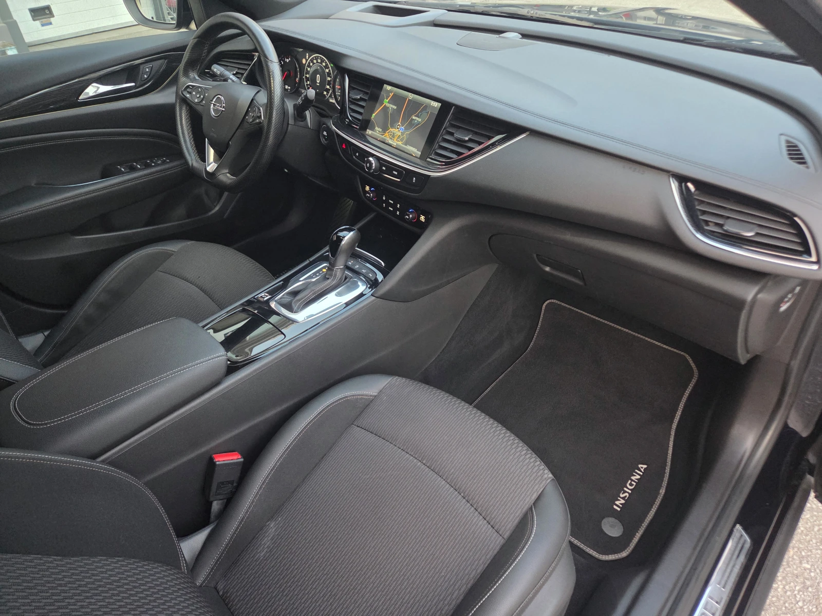 Opel Insignia 2.0d (170 Hp) AT/Navi/������/HEAD-UP/Keyless | Mobile.bg � ����������� 14