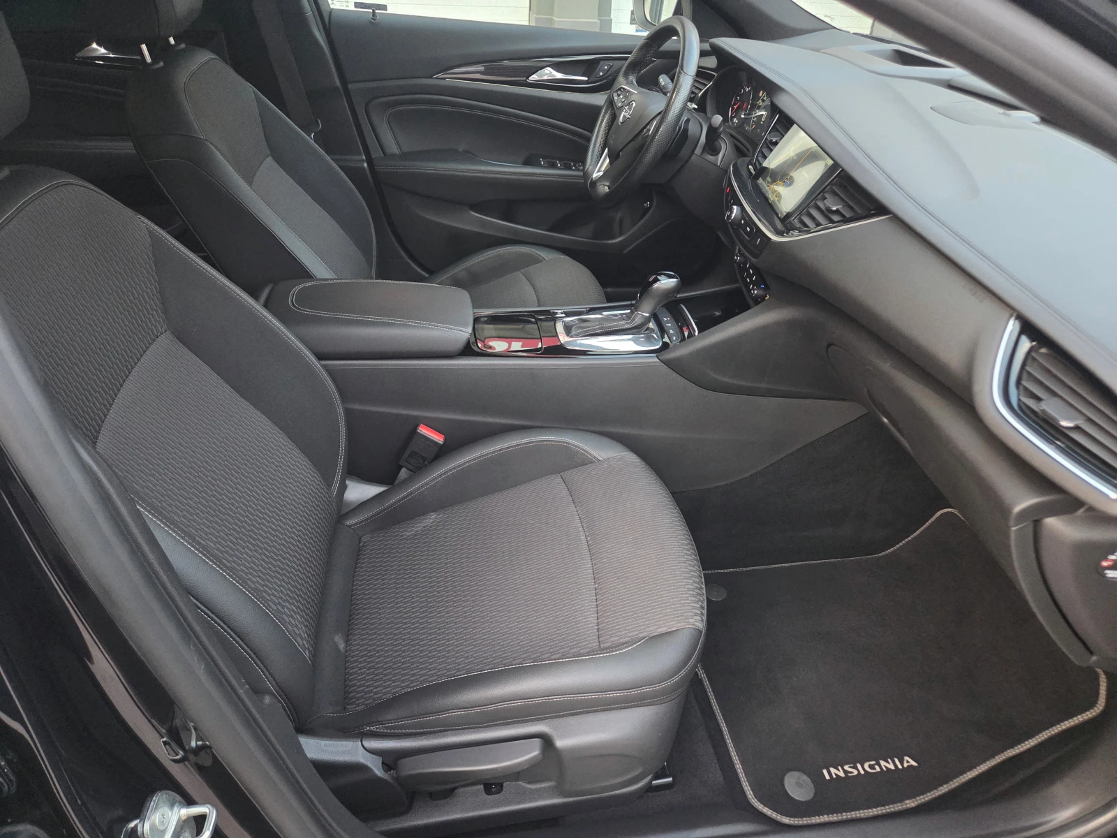 Opel Insignia 2.0d (170 Hp) AT/Navi/������/HEAD-UP/Keyless | Mobile.bg � ����������� 15