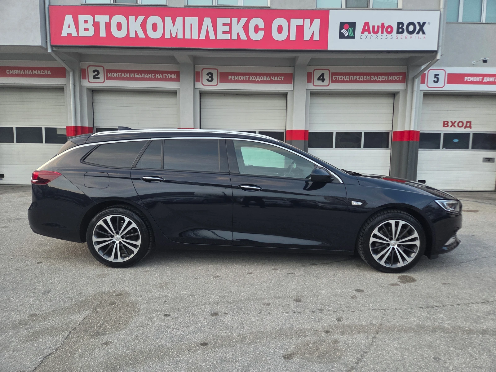 Opel Insignia 2.0d (170 Hp) AT/Navi/Камера/HEAD-UP/Keyless - изображение 6