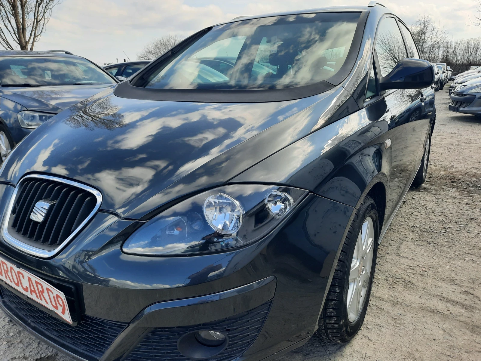 Seat Altea 2.0TDI АВТОМАТ ХL, снимка 2 - Автомобили и джипове - 54049629