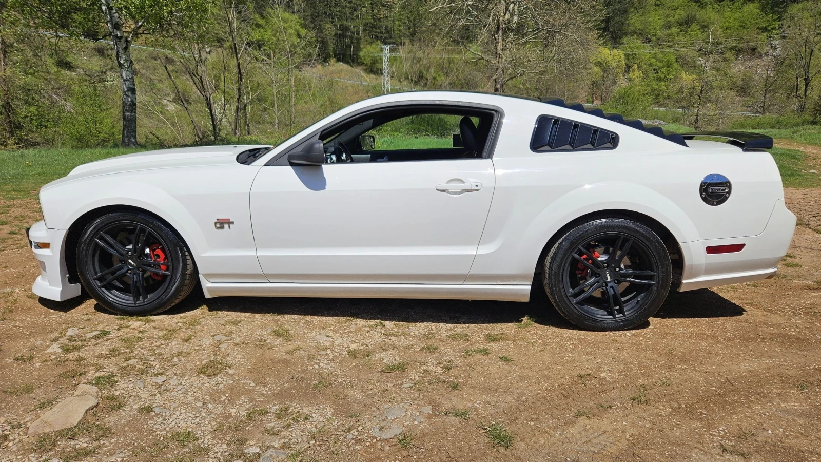 Ford Mustang V-8 4.6L S197 GT, снимка 2 - Автомобили и джипове - 54303506