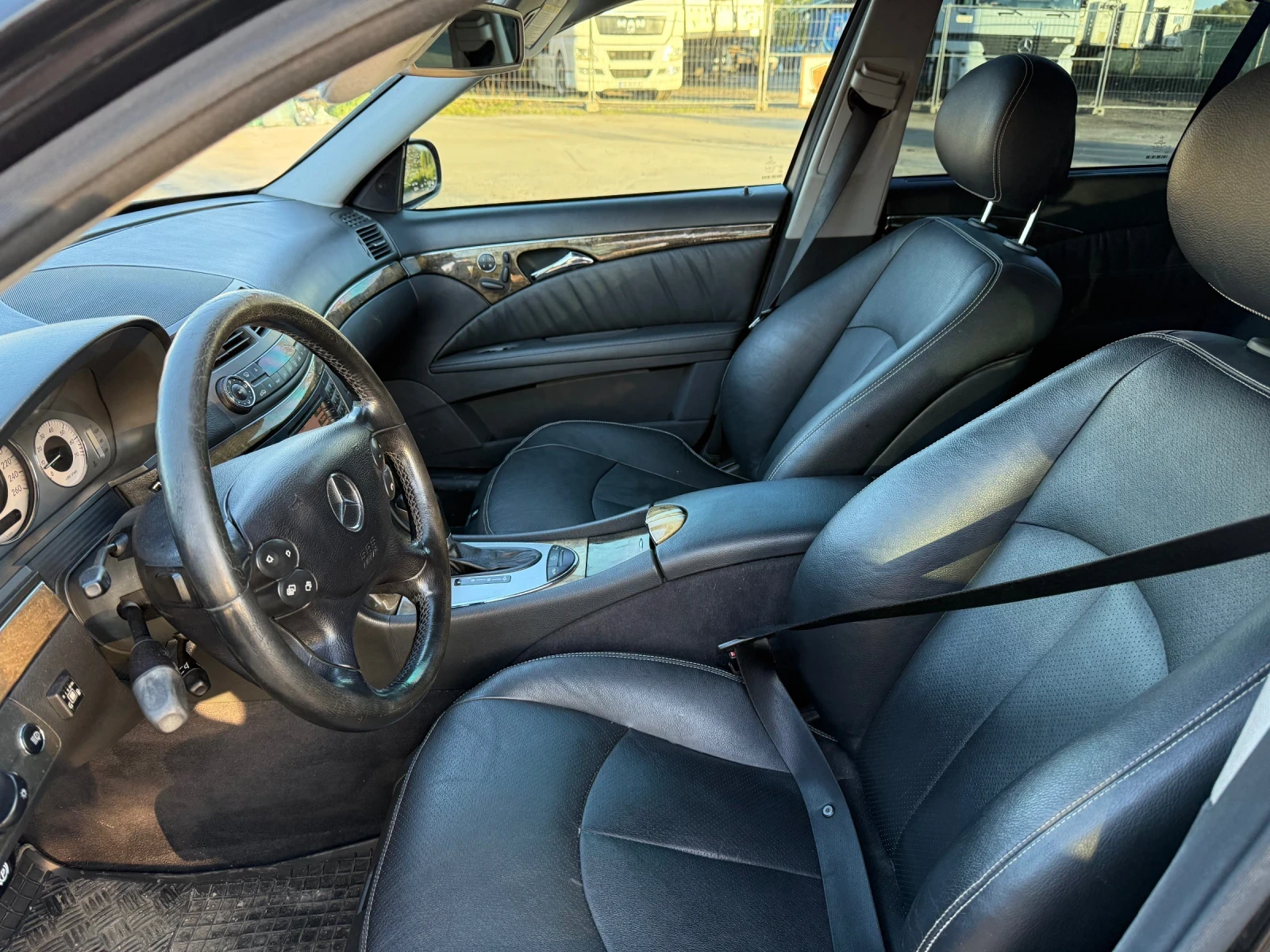 Mercedes-Benz E 500 Е500 газ. инж., снимка 5 - Автомобили и джипове - 54322431