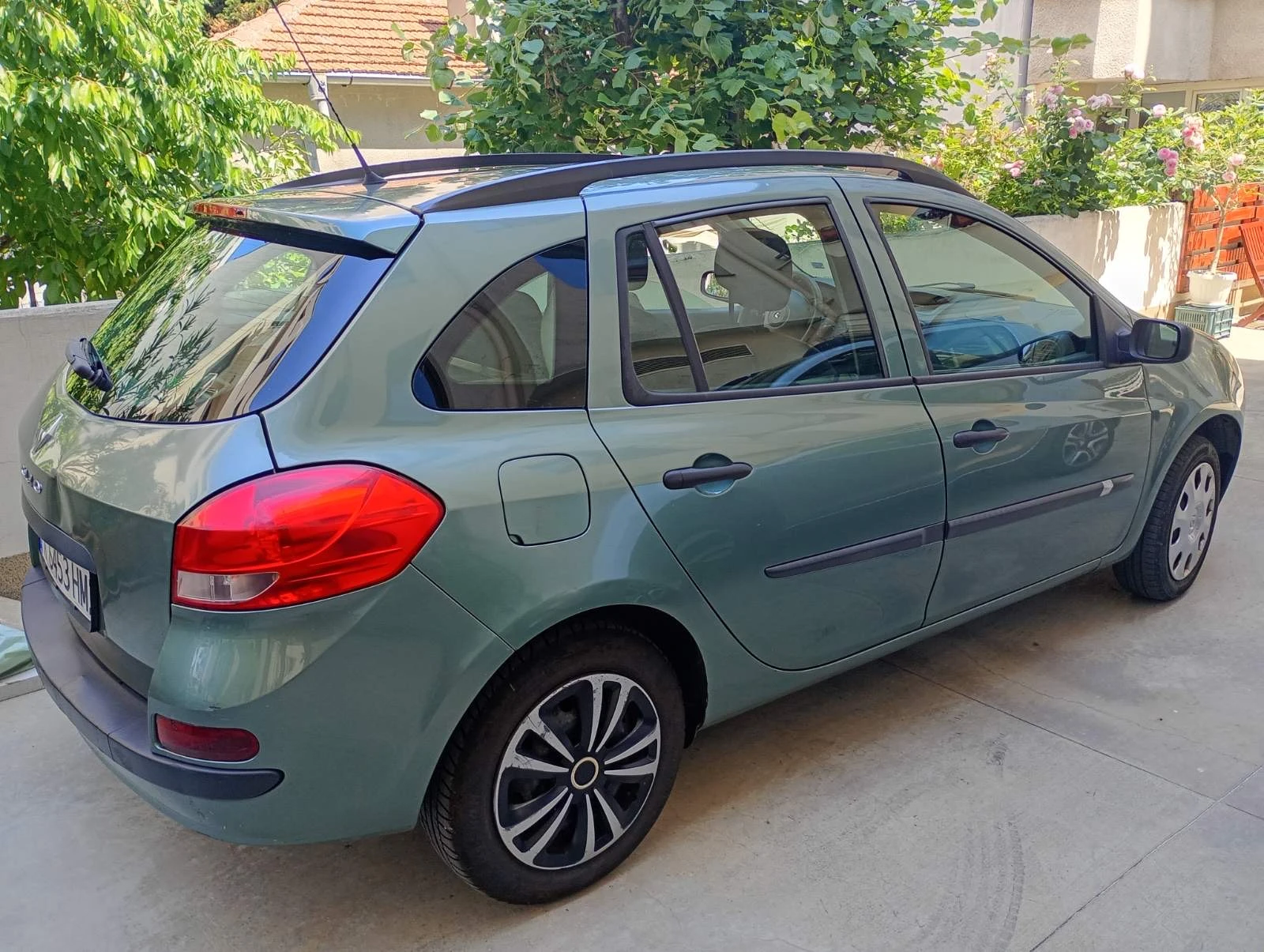 Renault Clio, снимка 3 - Автомобили и джипове - 54830372