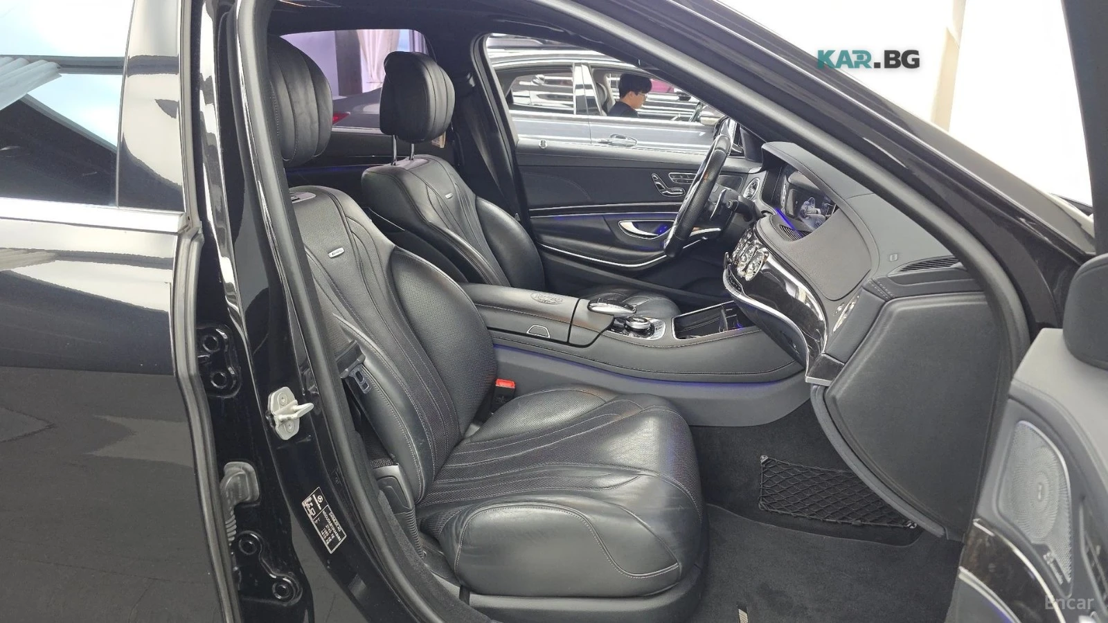 Mercedes-Benz S 63 AMG 4MATIC+ * КОЖА* ПОДГРЕВ* ОБДУХВ* BURMASTER* PANO* , снимка 11 - Автомобили и джипове - 55246026