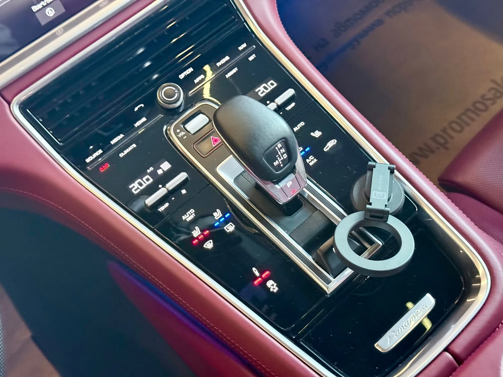 Porsche Panamera Turbo* Carbon* SportChrono* Burmester* ЛИЗИНГ, снимка 14 - Автомобили и джипове - 55302585