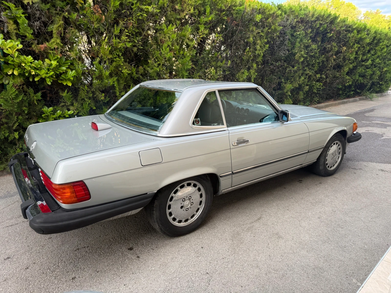 Mercedes-Benz SL 560 SL, снимка 3 - Автомобили и джипове - 55320308