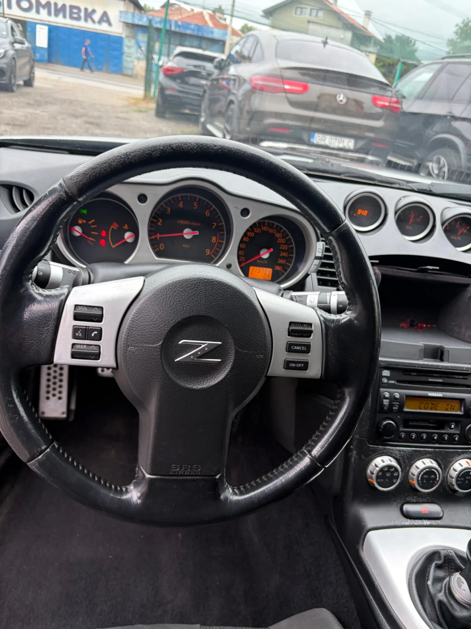Nissan 350z, снимка 9 - Автомобили и джипове - 55439249