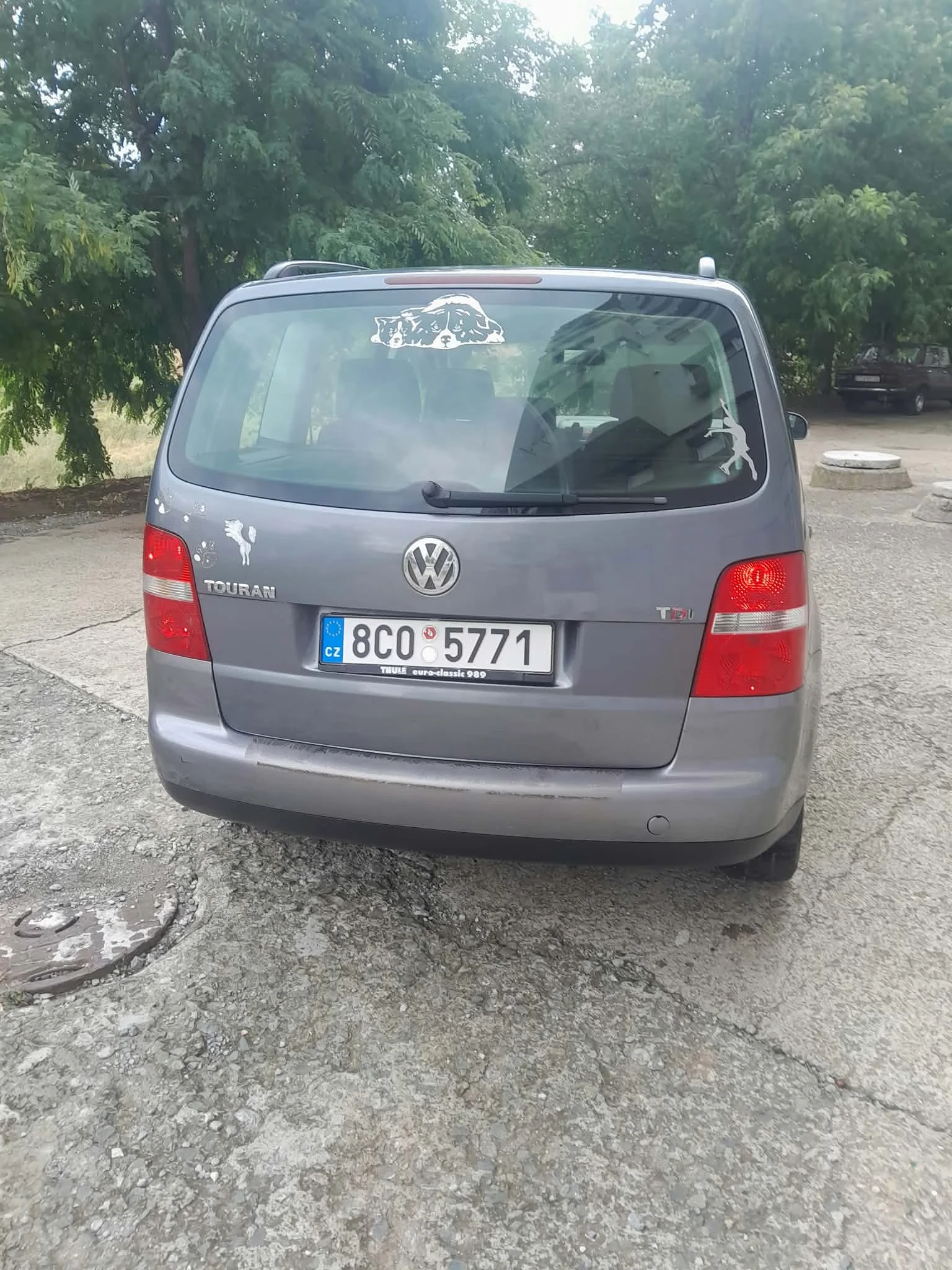 VW Touran, снимка 8 - Автомобили и джипове - 55443516
