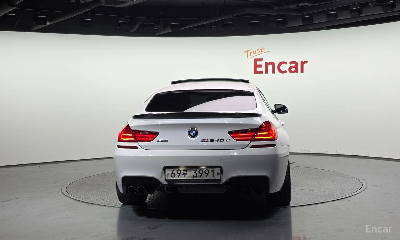 BMW 640 * ФИКСИРАНА ЦЕНА ДО БЪЛГАРИЯ * АВТОКРЕДИТ, снимка 5 - Автомобили и джипове - 55452379