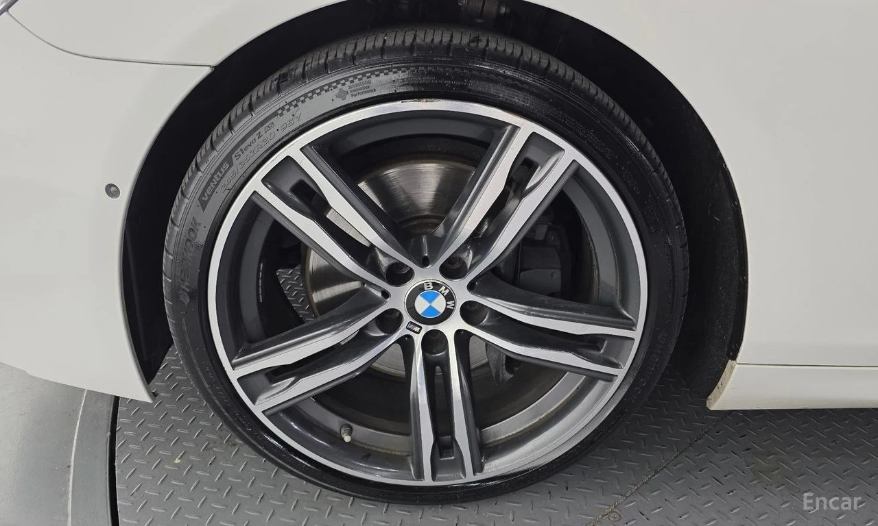 BMW 640 * ФИКСИРАНА ЦЕНА ДО БЪЛГАРИЯ * АВТОКРЕДИТ, снимка 6 - Автомобили и джипове - 55452379
