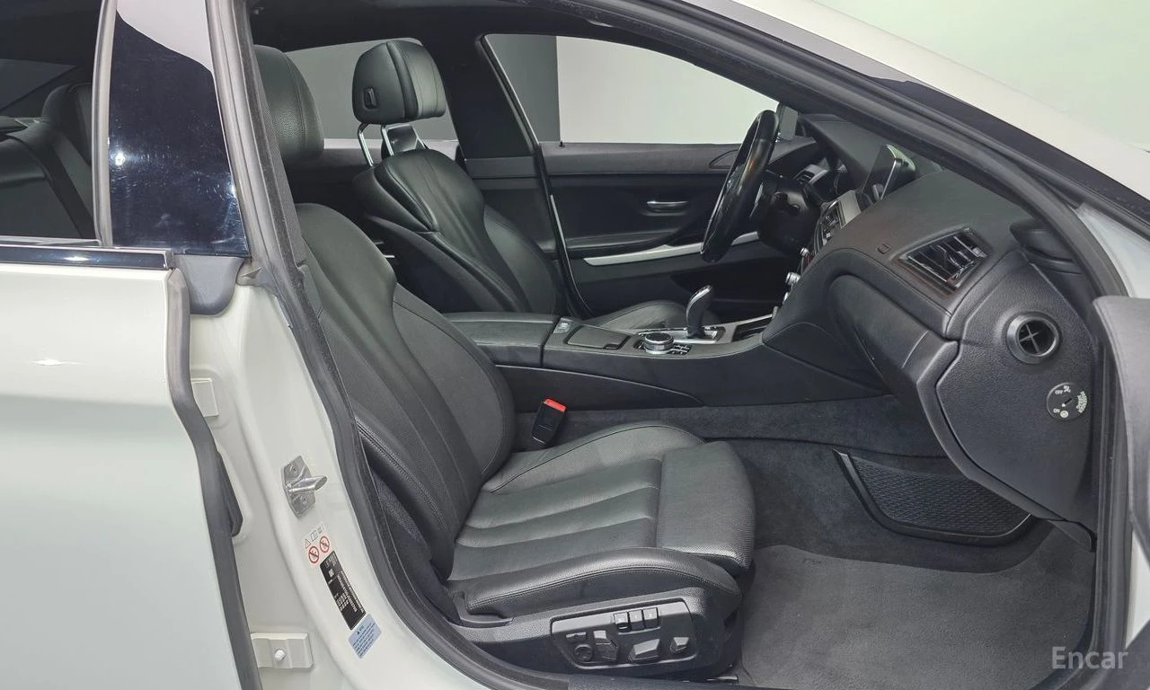 BMW 640 * ФИКСИРАНА ЦЕНА ДО БЪЛГАРИЯ * АВТОКРЕДИТ, снимка 12 - Автомобили и джипове - 55452379