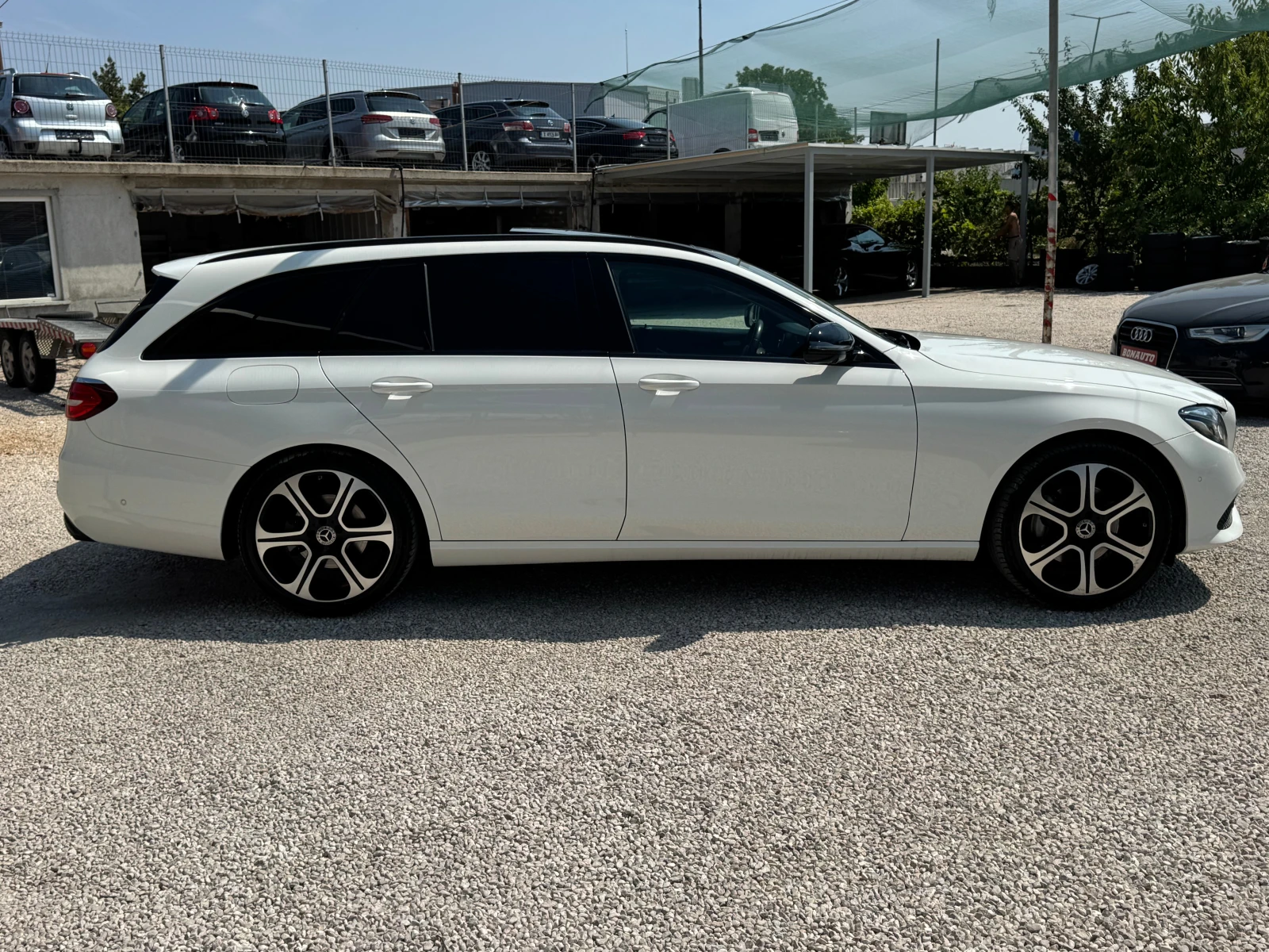 Mercedes-Benz E 220 ФУЛ ЕКСТРИ, снимка 4 - Автомобили и джипове - 55725179