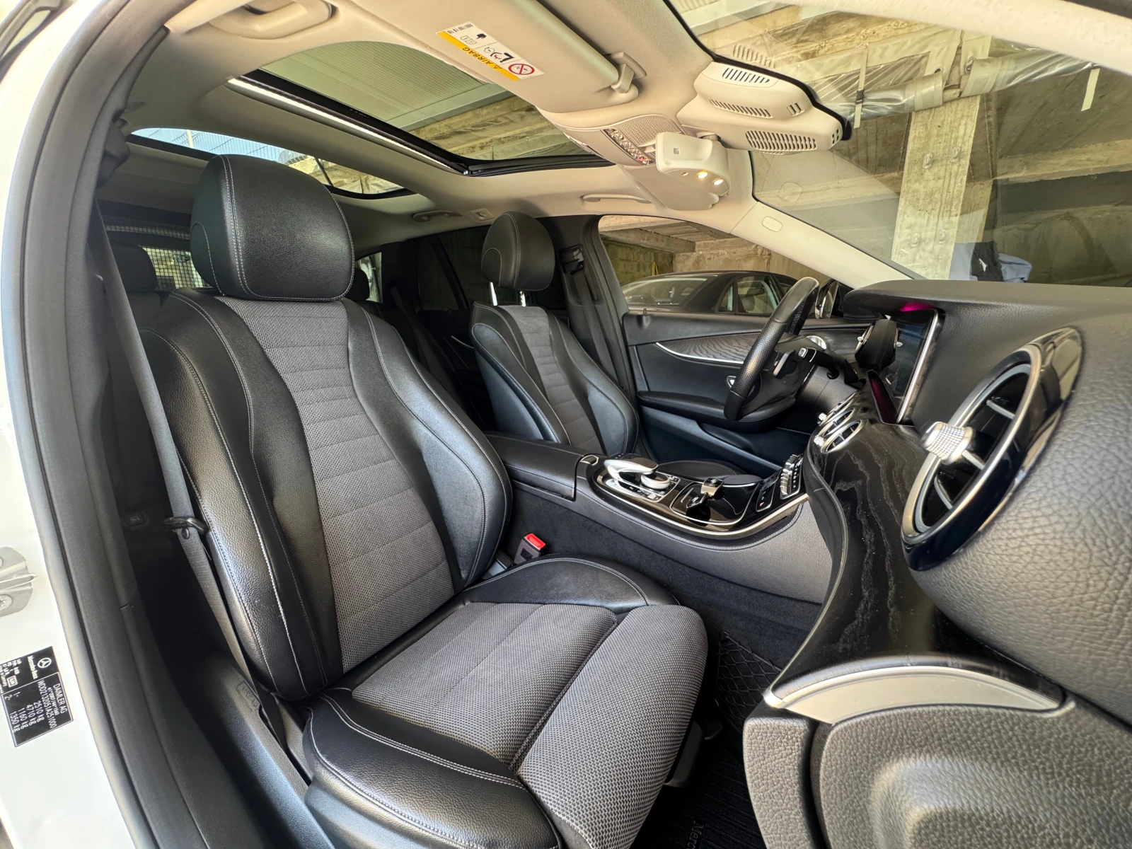 Mercedes-Benz E 220 ФУЛ ЕКСТРИ, снимка 11 - Автомобили и джипове - 55725179