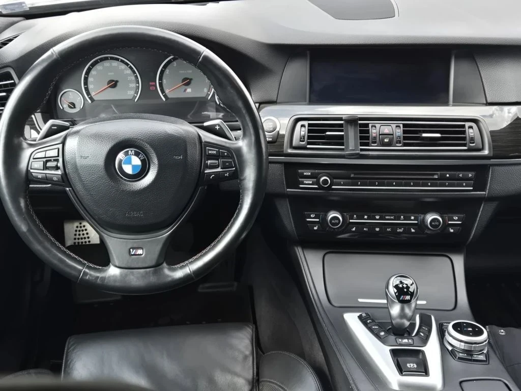 BMW M5 V8 4.4 B&O , снимка 5 - Автомобили и джипове - 55902360