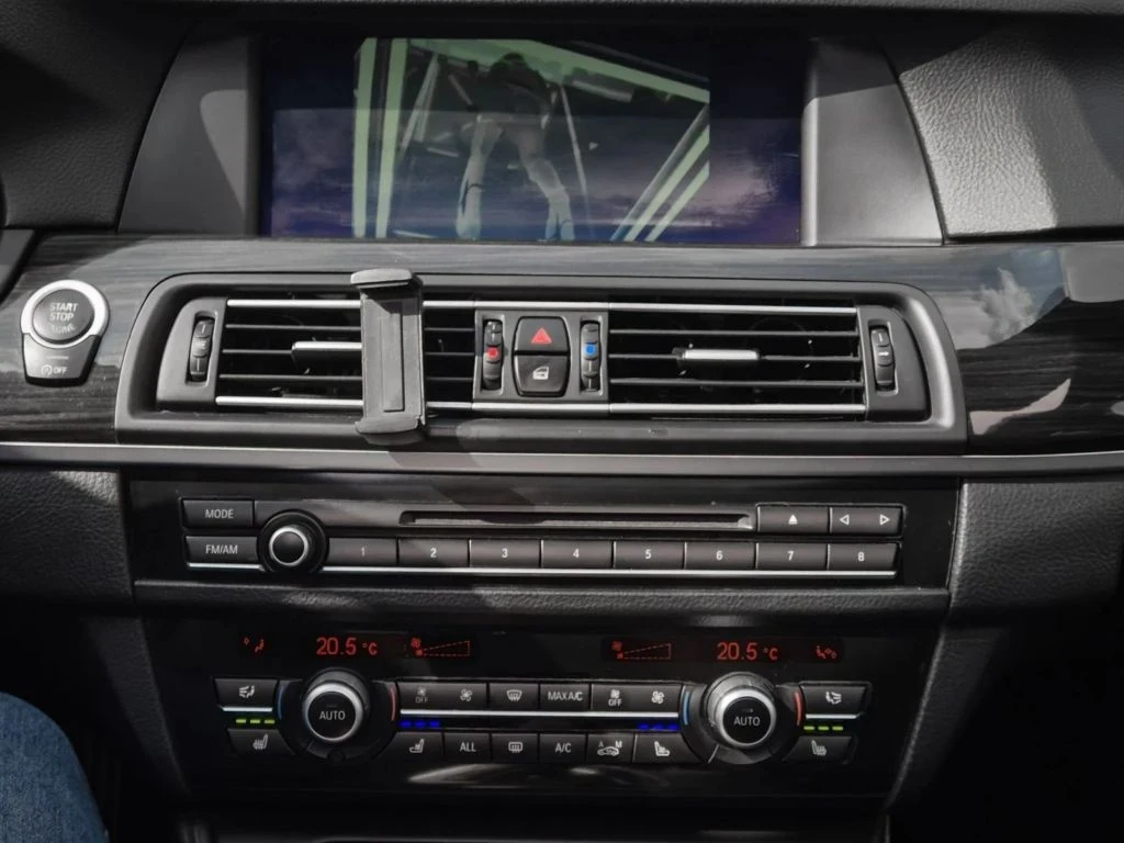 BMW M5 V8 4.4 B&O , снимка 6 - Автомобили и джипове - 55902360