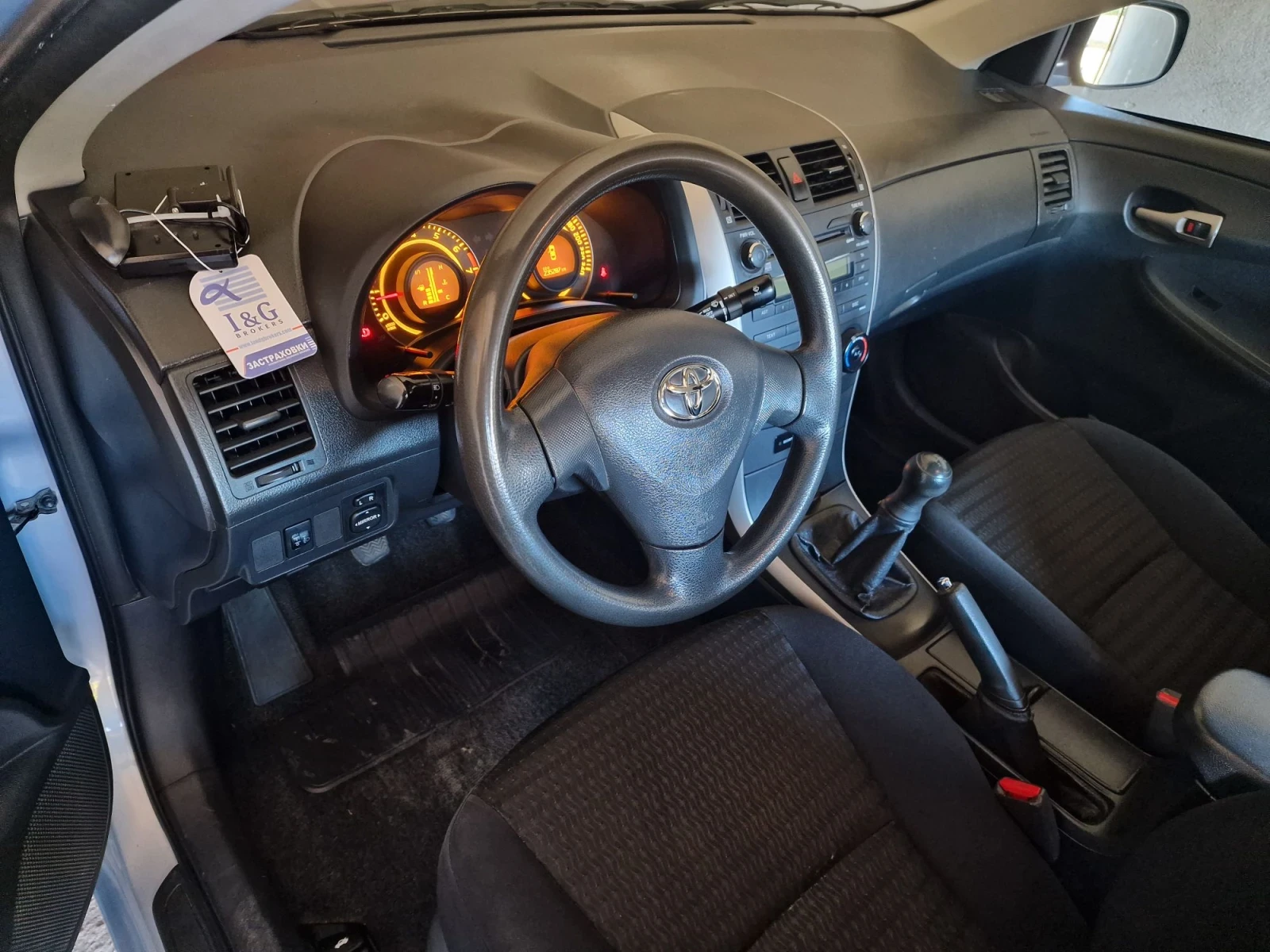 Toyota Corolla, снимка 13 - Автомобили и джипове - 56357416