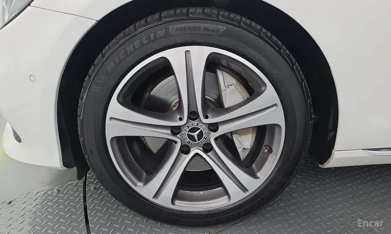 Mercedes-Benz E 300 * Avantgarde * ������ ���� �� �������� | Mobile.bg � ����������� 5