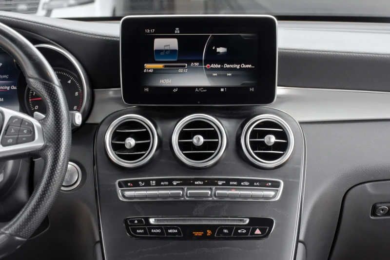 Mercedes-Benz GLC 250 9G/DESIGNO/AMG/FULL/20, снимка 12 - Автомобили и джипове - 49765344