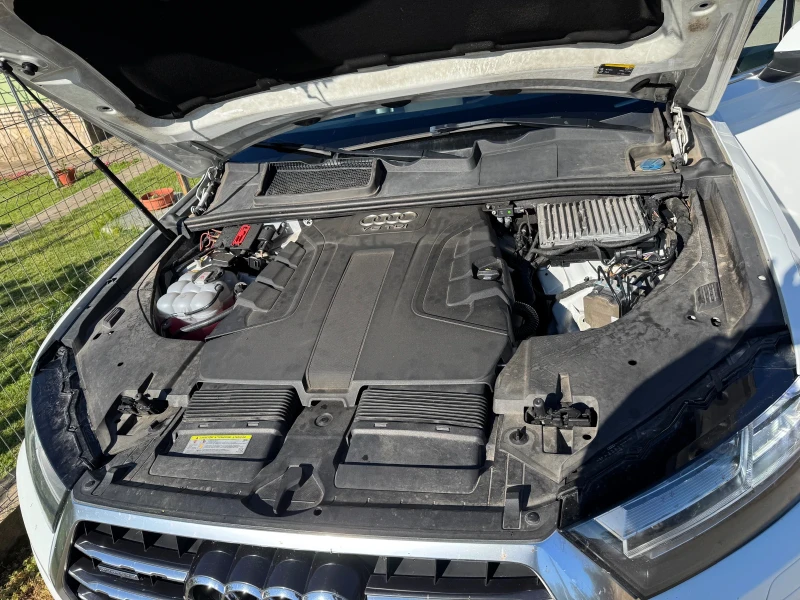 Audi Q7, снимка 9 - Автомобили и джипове - 52704570