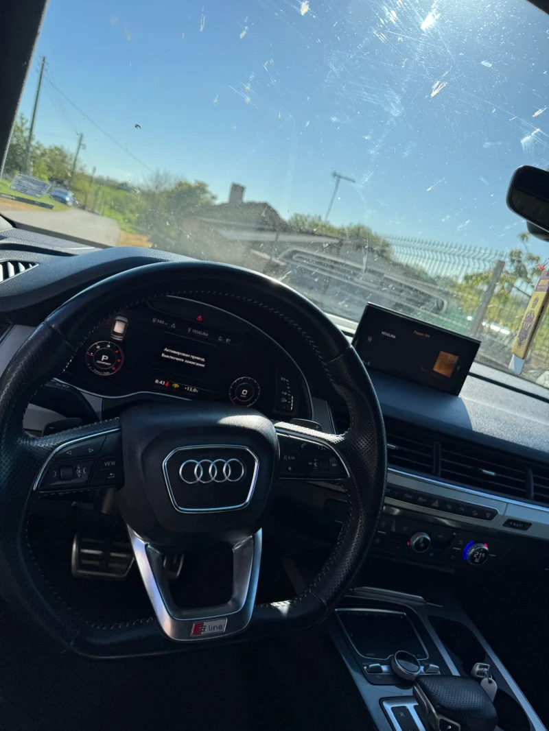 Audi Q7, снимка 7 - Автомобили и джипове - 52704570