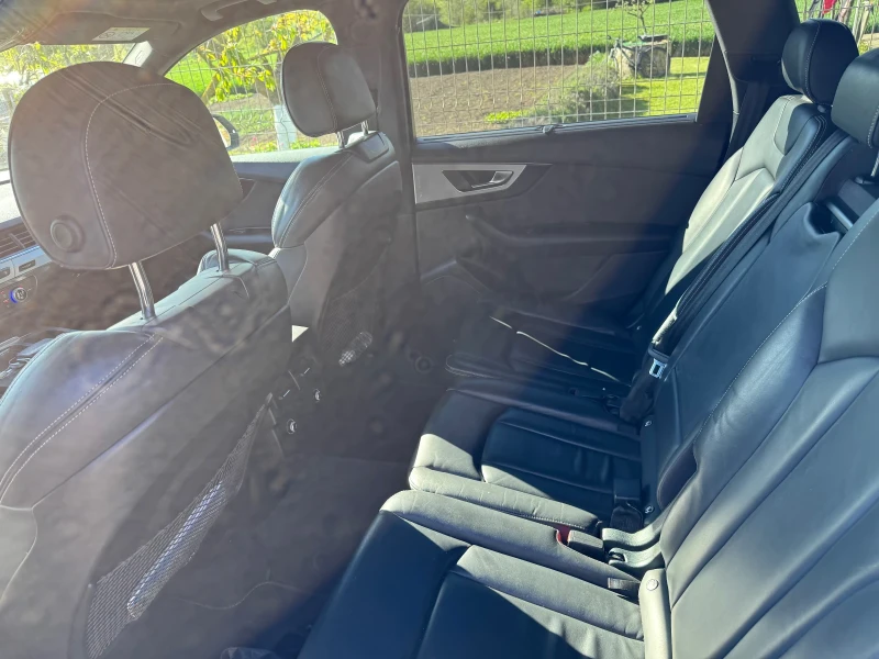 Audi Q7, снимка 4 - Автомобили и джипове - 52704570