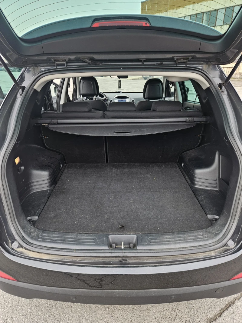Hyundai IX35, снимка 9 - Автомобили и джипове - 53040967