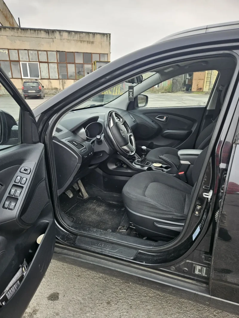 Hyundai IX35, снимка 6 - Автомобили и джипове - 53040967