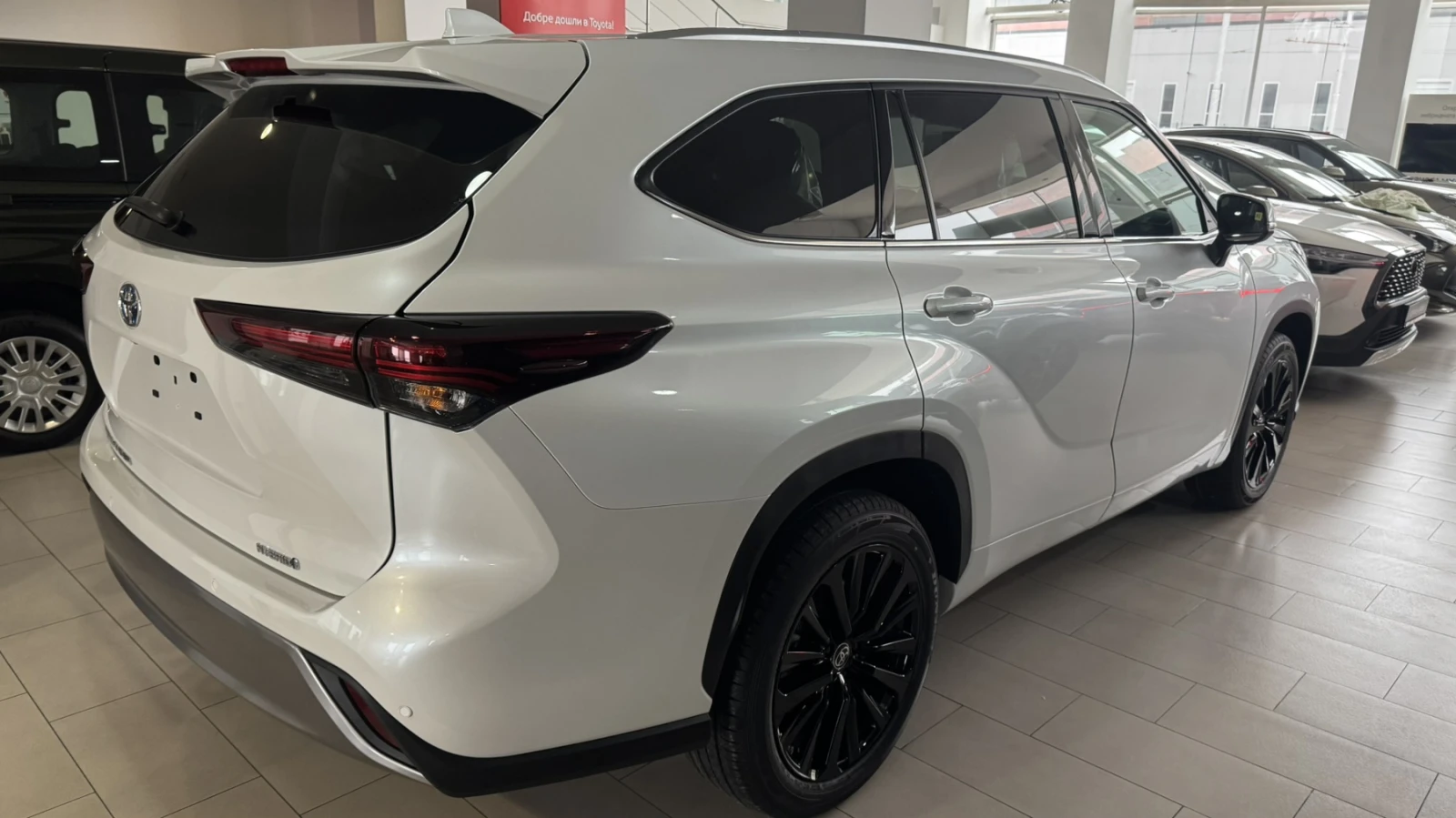 Toyota Highlander Luxury Premium - изображение 2