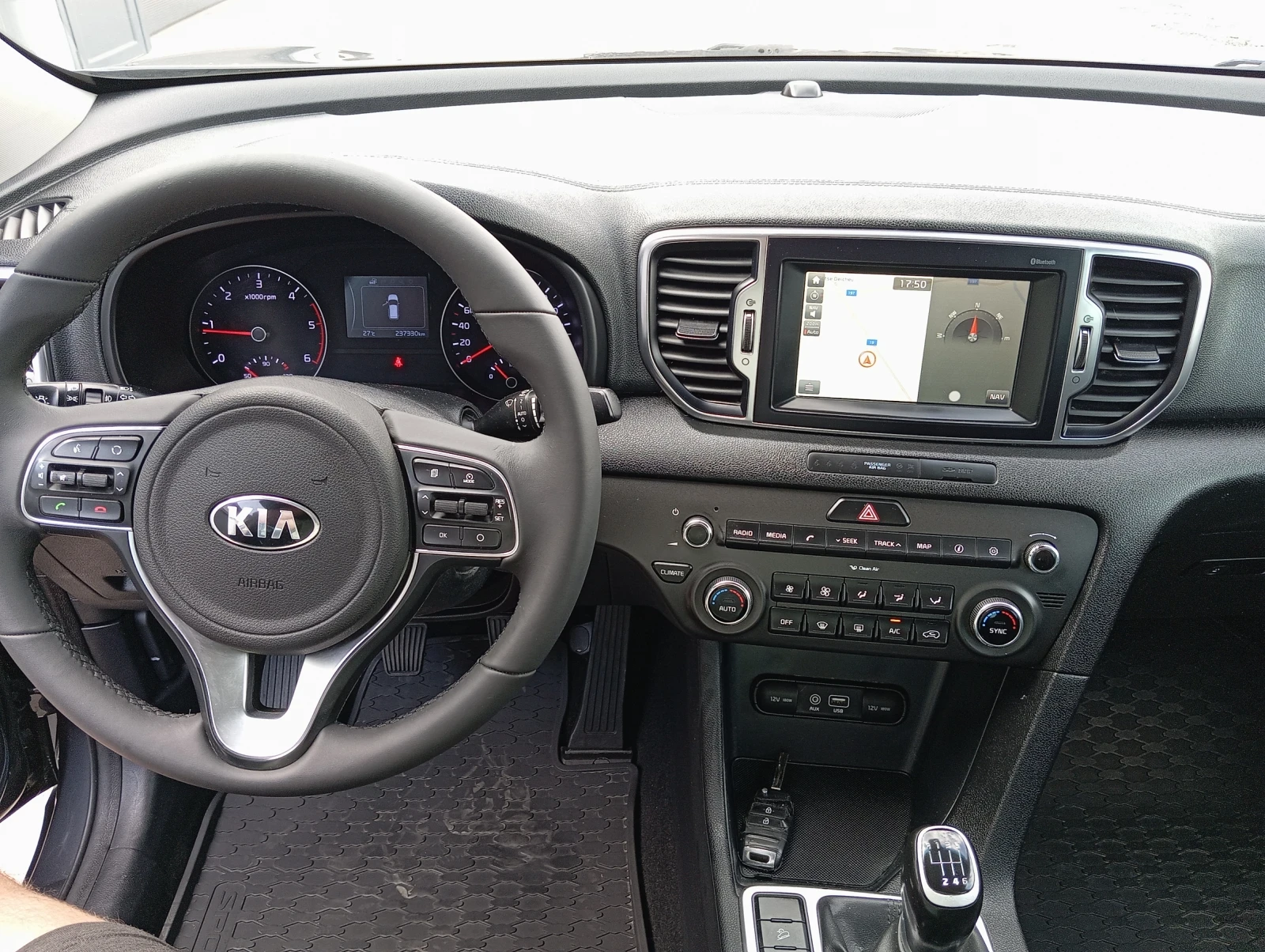 Kia Sportage   | Mobile.bg   11