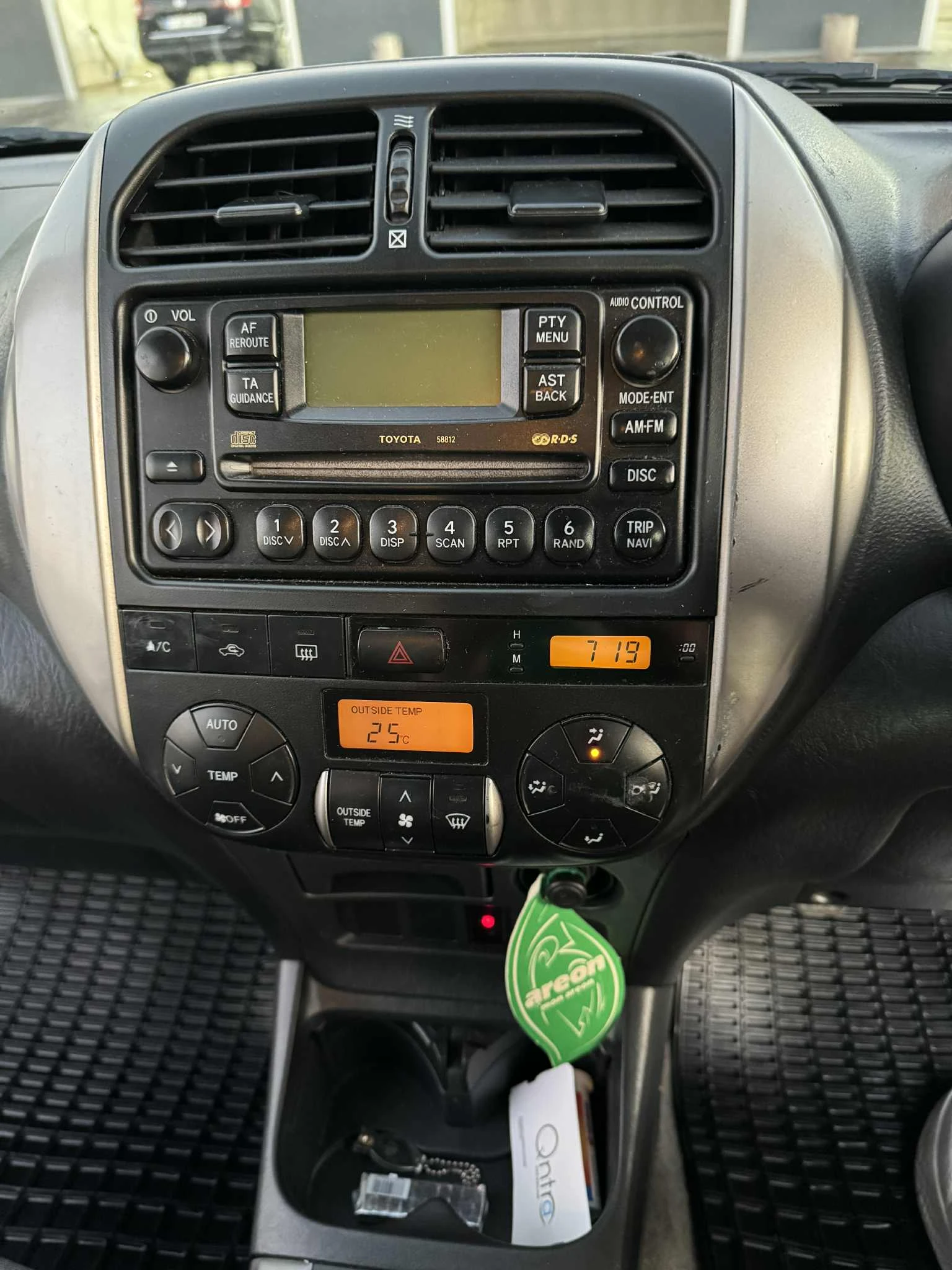 Toyota Rav4 2.0 VVTI | Mobile.bg   11