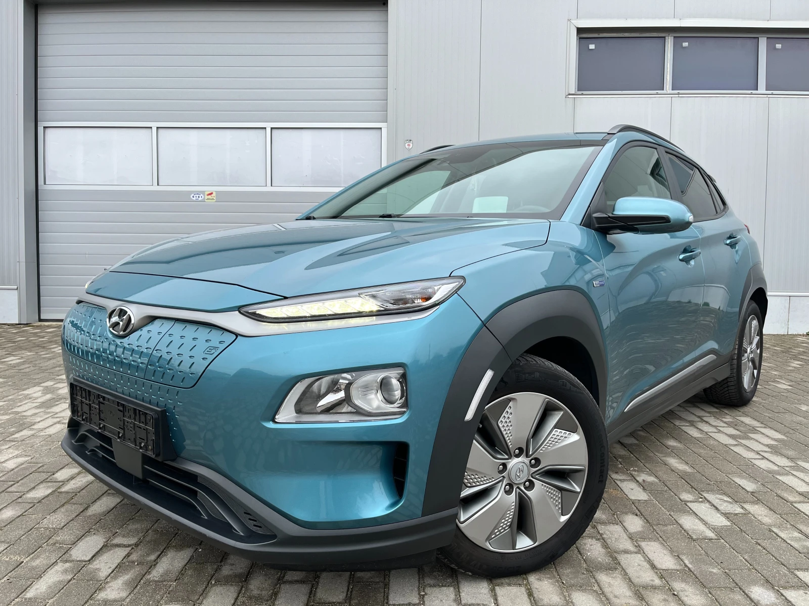 Hyundai Kona EV FASHION 64KW/h 204 k.�. SOH-100% ����� ����� | Mobile.bg � ����������� 1