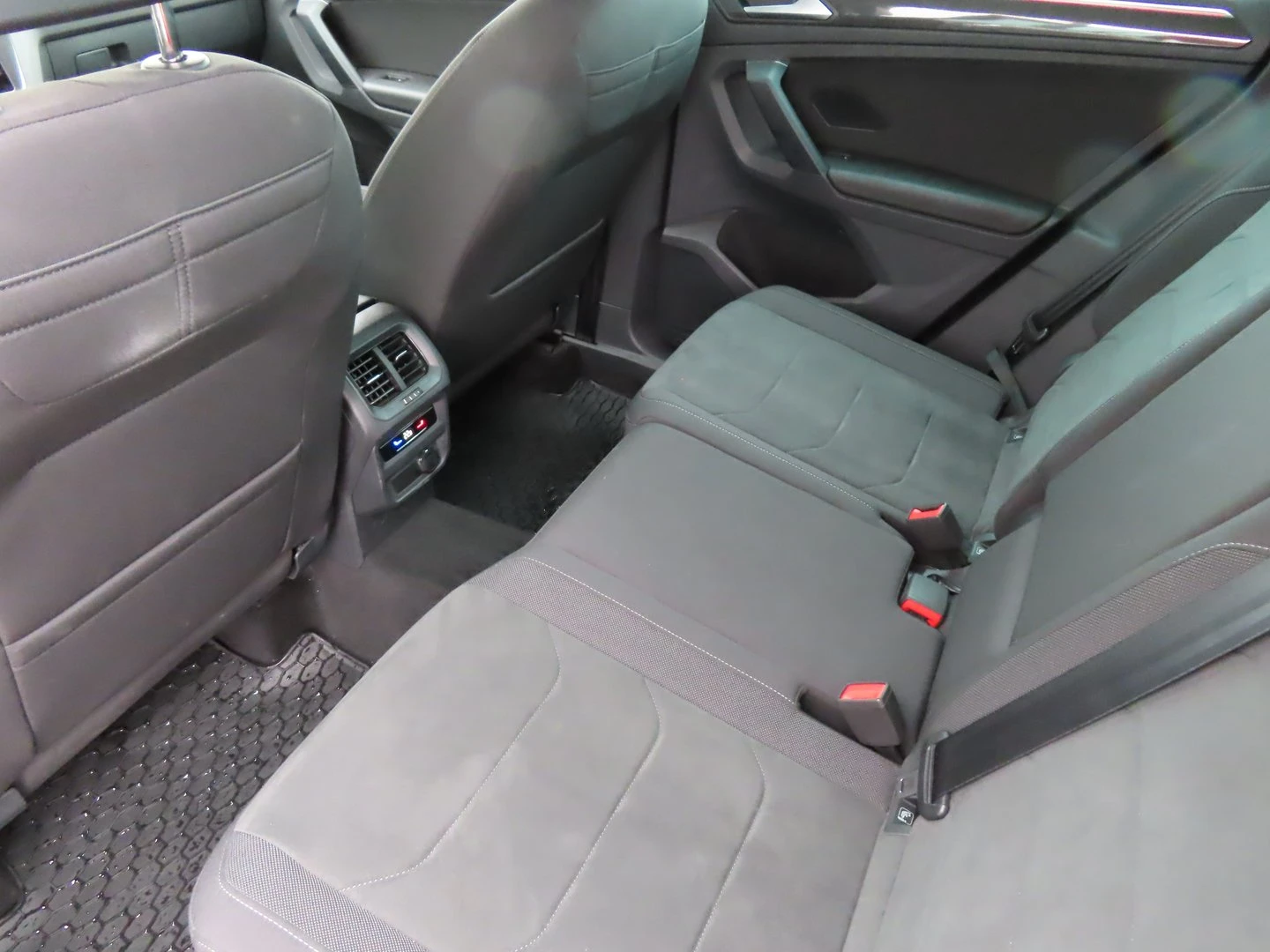 VW Tiguan Elegance 2.0 TDI SCR 4MOTION DSG | Mobile.bg � ����������� 15