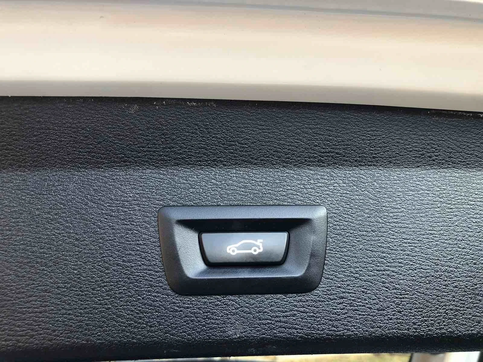 BMW X1 Sdrive18d::Xline;:Plus;:Фейстлифт:::КОЖА;:, снимка 16 - Автомобили и джипове - 53759747