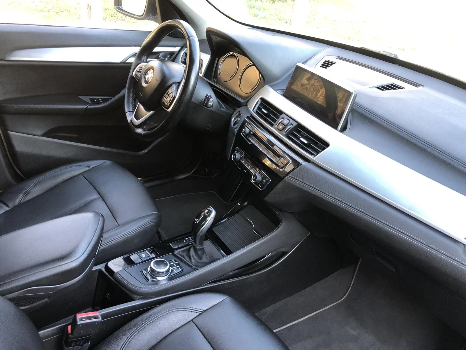 BMW X1 Sdrive18d::Xline;:Plus;:Фейстлифт:::КОЖА;:, снимка 12 - Автомобили и джипове - 53759747