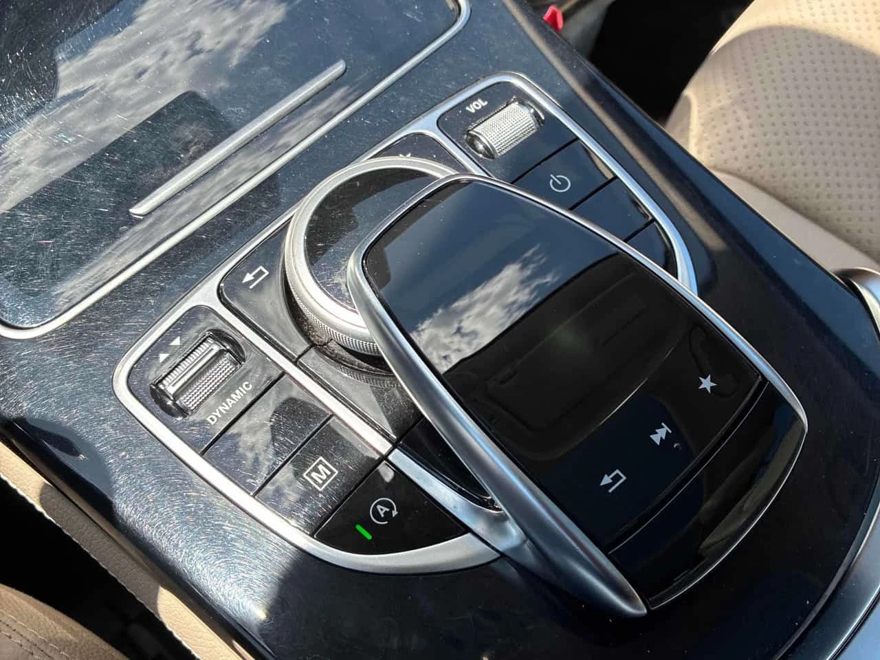 Mercedes-Benz GLC * 300 * CARFAX * ЦЕНА ДО БГ, снимка 15 - Автомобили и джипове - 54946535