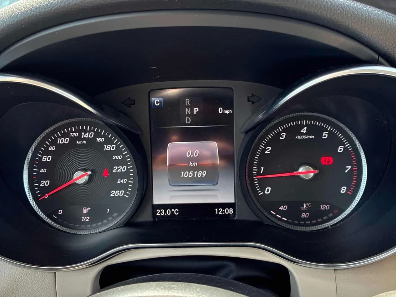 Mercedes-Benz GLC * 300 * CARFAX * ЦЕНА ДО БГ, снимка 12 - Автомобили и джипове - 54946535
