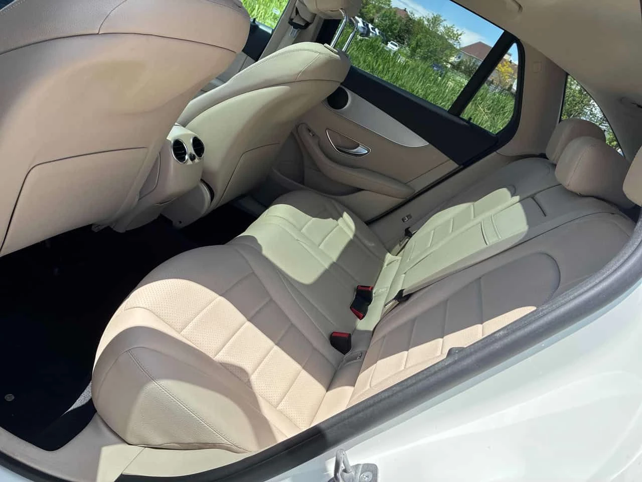 Mercedes-Benz GLC * 300 * CARFAX * ЦЕНА ДО БГ, снимка 17 - Автомобили и джипове - 54946535