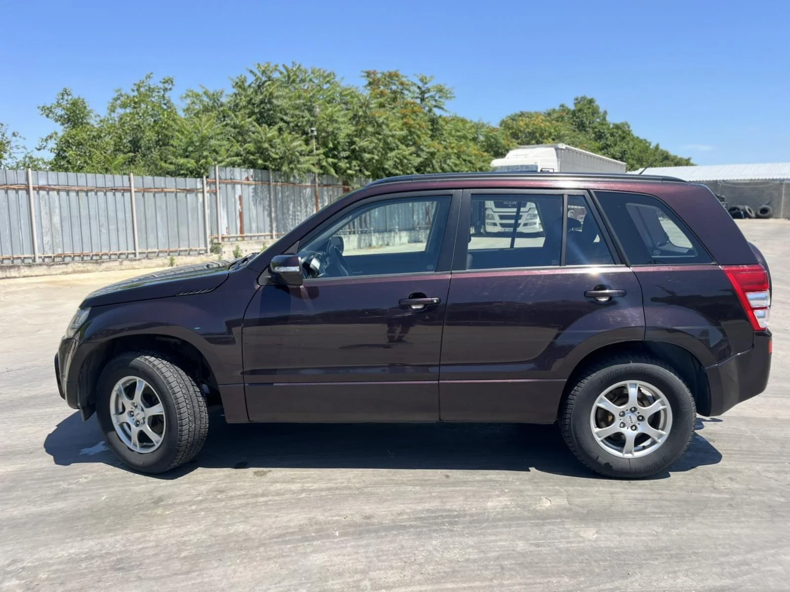 Suzuki Grand vitara 2.0, снимка 6 - Автомобили и джипове - 55239701