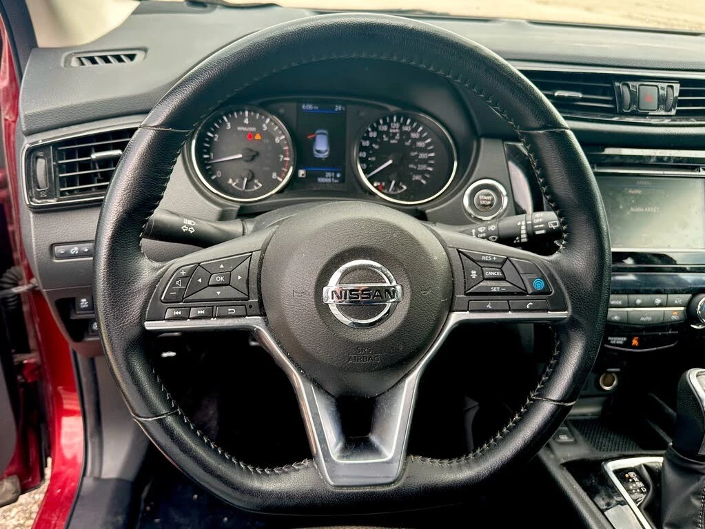 Nissan Qashqai SV* ПОДГРЕВ* КАМЕРА* М.ТОЧКА* KEYLESS* , снимка 9 - Автомобили и джипове - 55433318